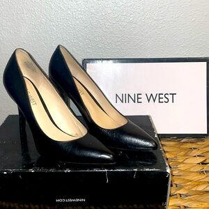Nine West Leather Black Pointed Toe Pumps